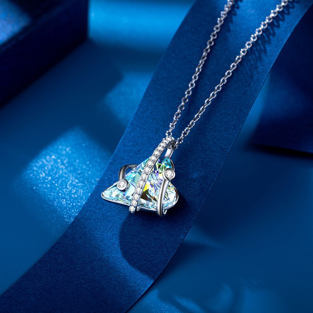 Wild Heart Crystal Pendant Necklace Women - Pendant Necklace - Taanaa Jewelry